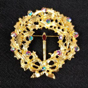 Vintage Christmas Aurora Borealis Rhinestones Brooch Red Gold Tone Candle Wreath